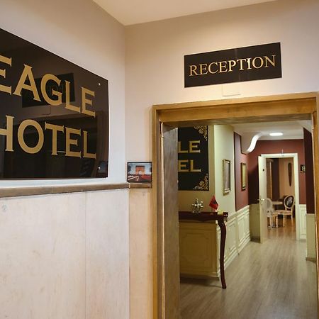 Hotel Eagle Tirana Buitenkant foto