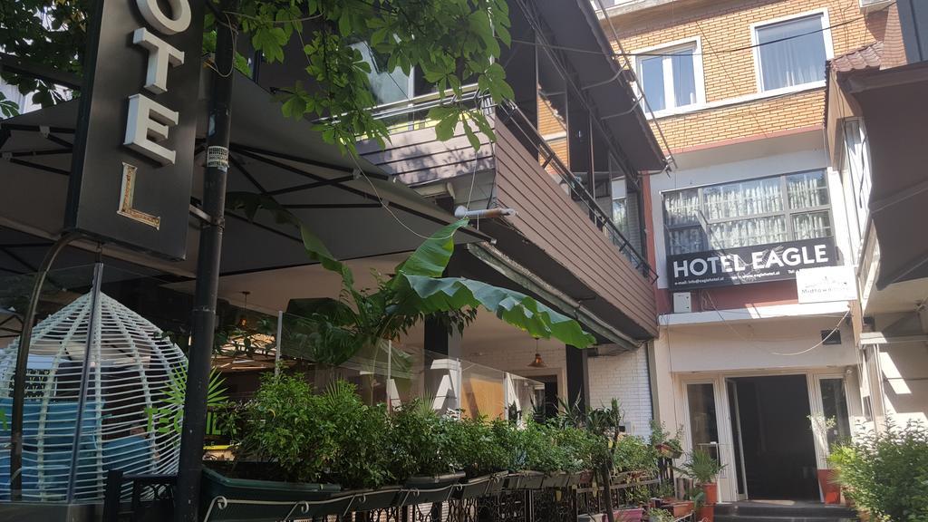 Hotel Eagle Tirana Buitenkant foto