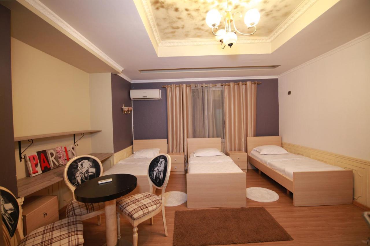 Hotel Eagle Tirana Buitenkant foto
